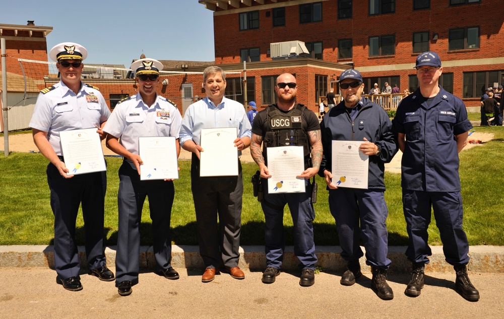 Coast Guard Station Gloucester hosts open house for National Safe Boating Week 2019