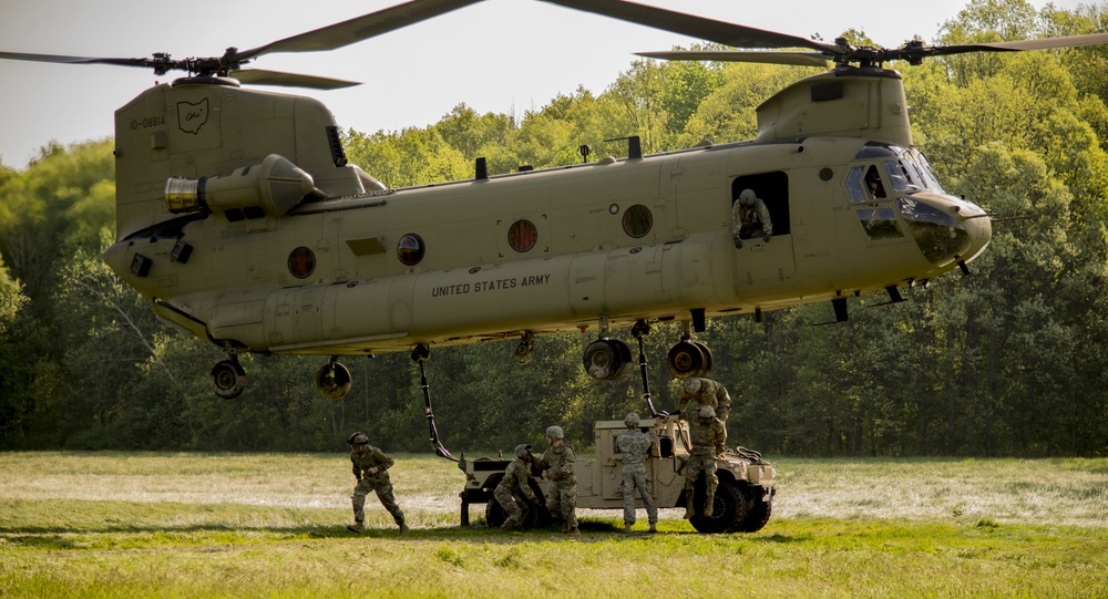 Ohio Army National Guard conducts sling load operations