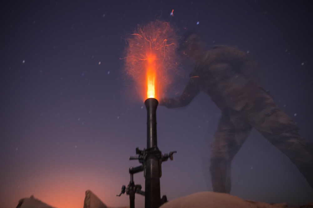 Iraq Counter-Terrorism Service Soldiers Conduct Mortar, Land Navigation Training