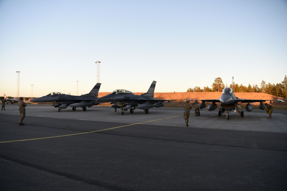 SCANG F-16s arrive at Kallax AB, Sweden for ACE 19