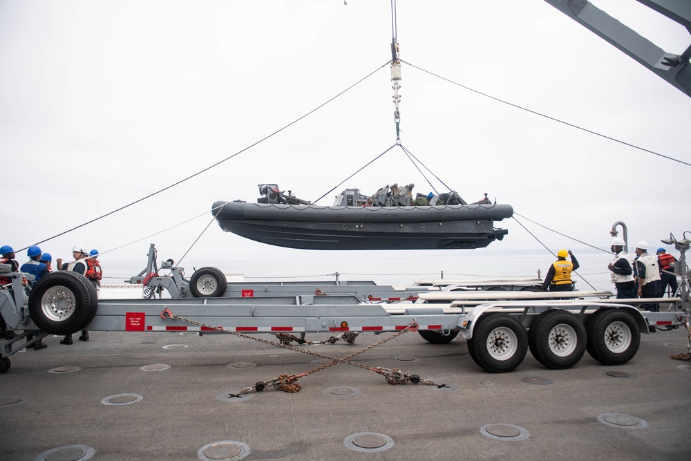 USS Harpers Ferry Conducts Boat Operations