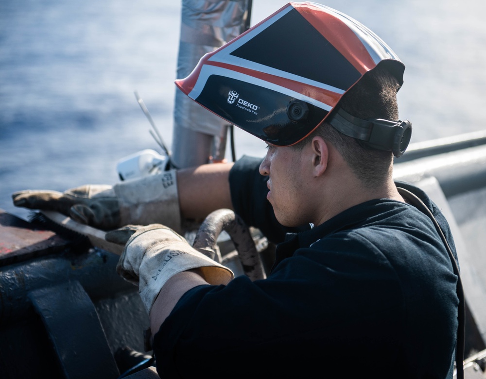 DVIDS - Images - Sailor Welds aboard USS Harpers Ferry [Image 6 of 8]