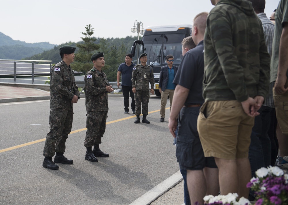 USFK members experience Korea