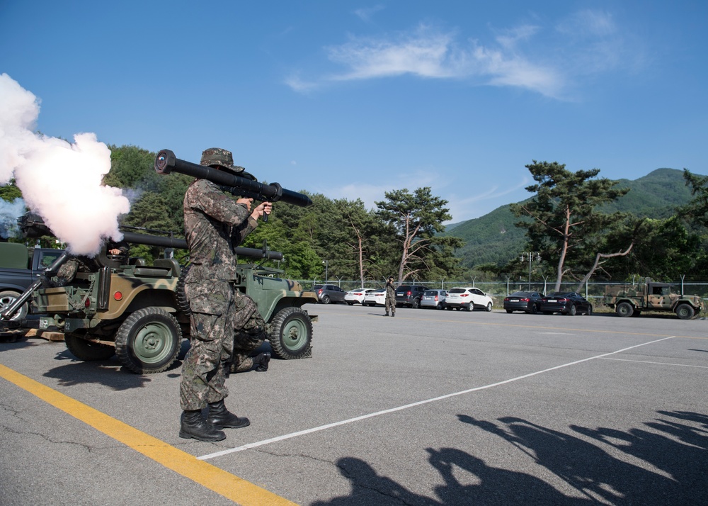 USFK members experience Korea