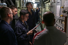 Sailors receive engineering training in Philadelphia