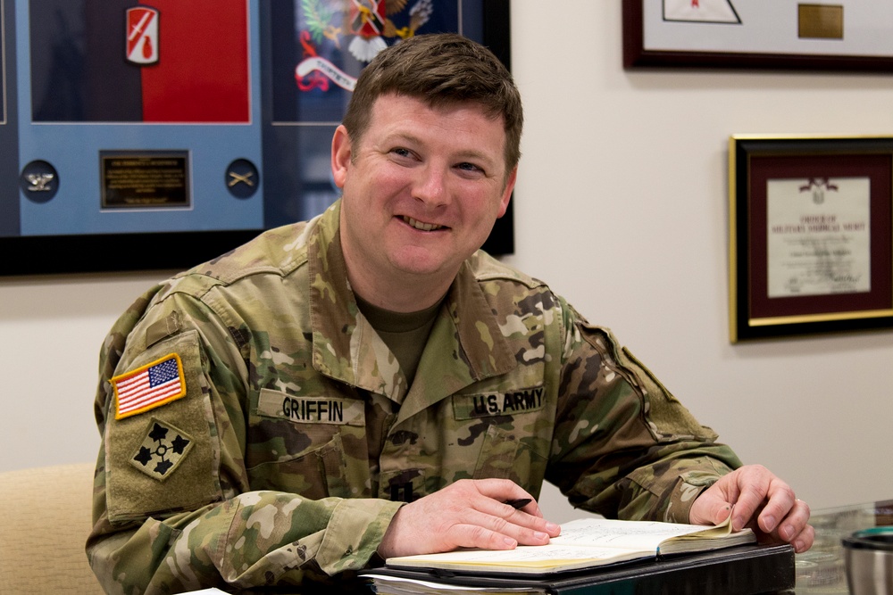 First Army officer to receive prestigious MacArthur Award