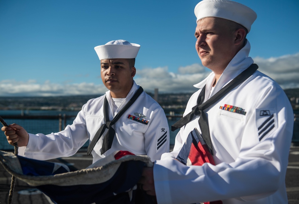 USS Harpers Ferry Arrives in Pearl Harbor