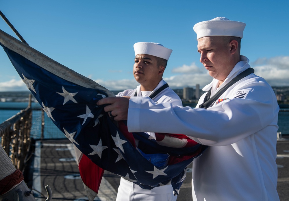 USS Harpers Ferry Arrives in Pearl Harbor