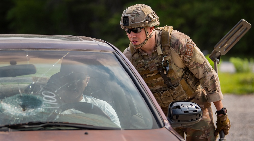EOD Airmen take on Warfighter Challenge