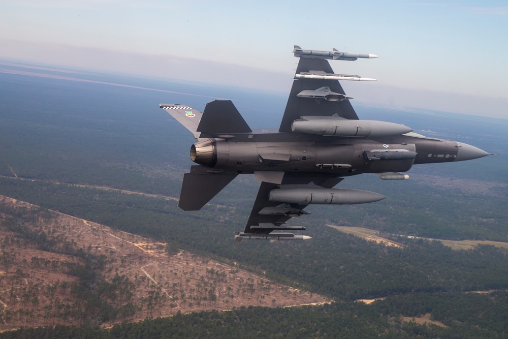 F-16 Fighting Falcon Flies Over Eglin