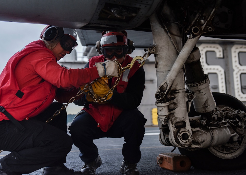 Nimitz Sailors Conduct Flight Deck Drills