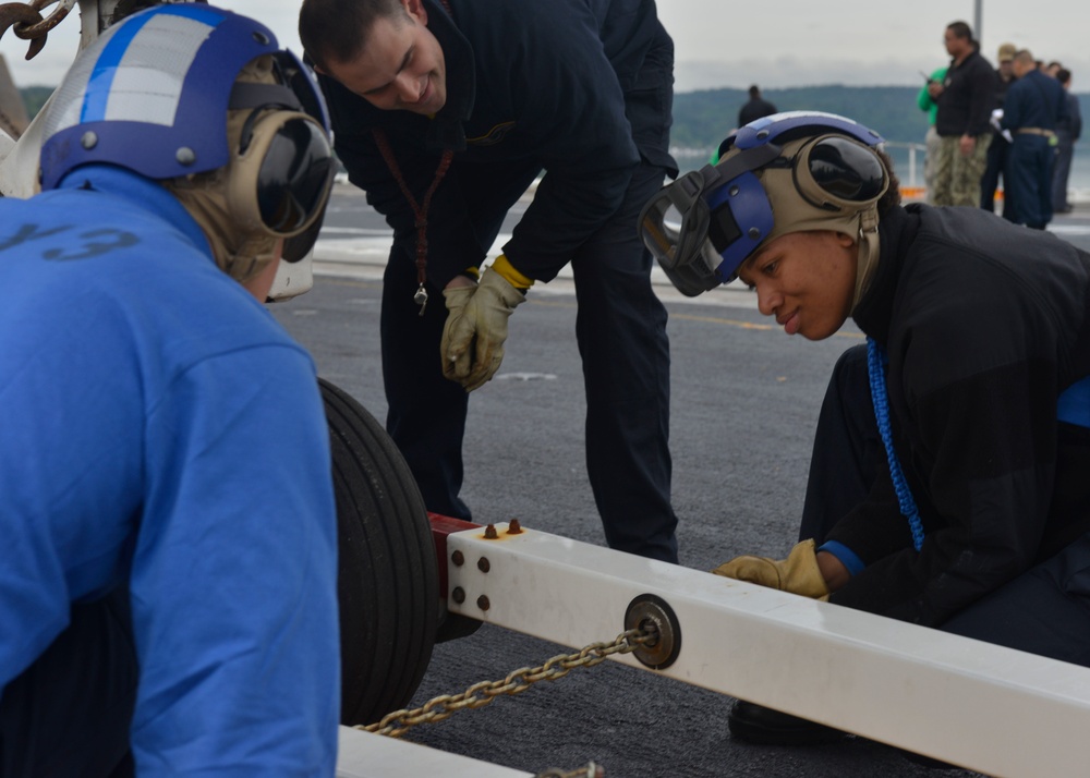 Nimitz Sailors Hitch a Towbar