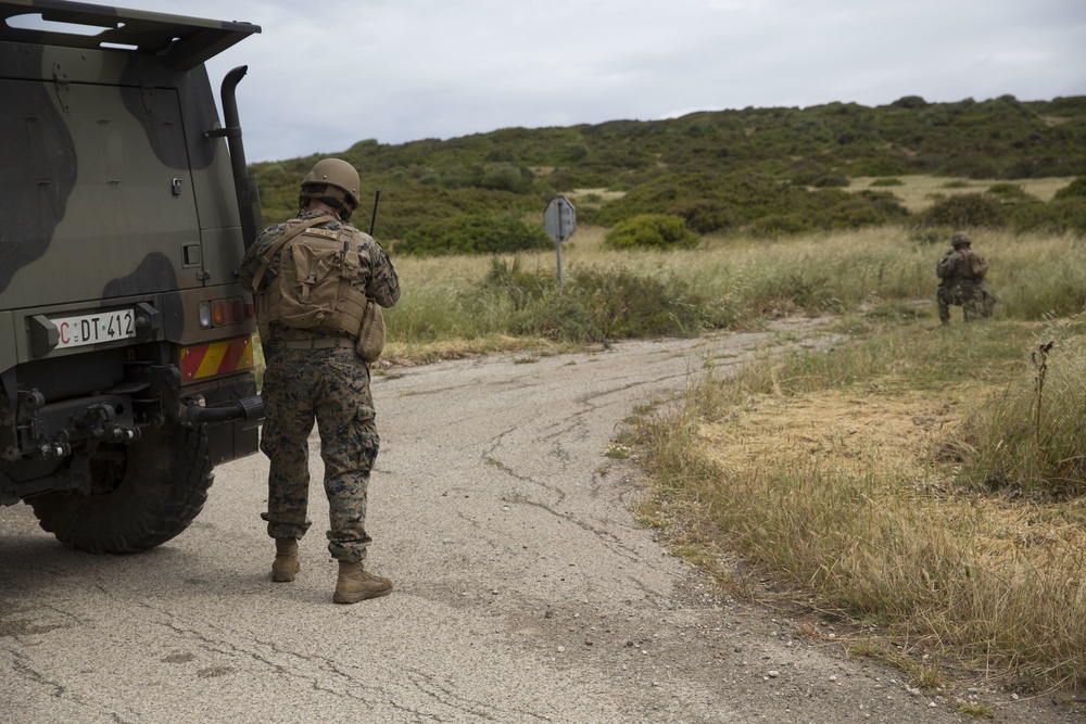 SPMAGTF-CR-AF 19.2 and Italian military conduct a cordon and search