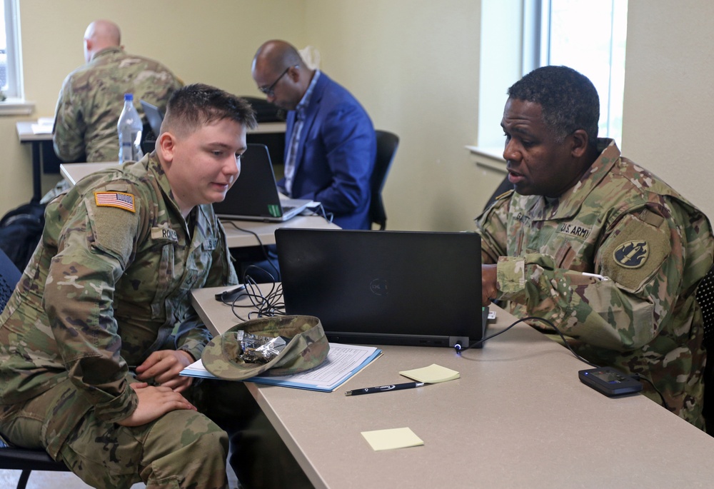 Texas Reserve troops prepare for Inherent Resolve