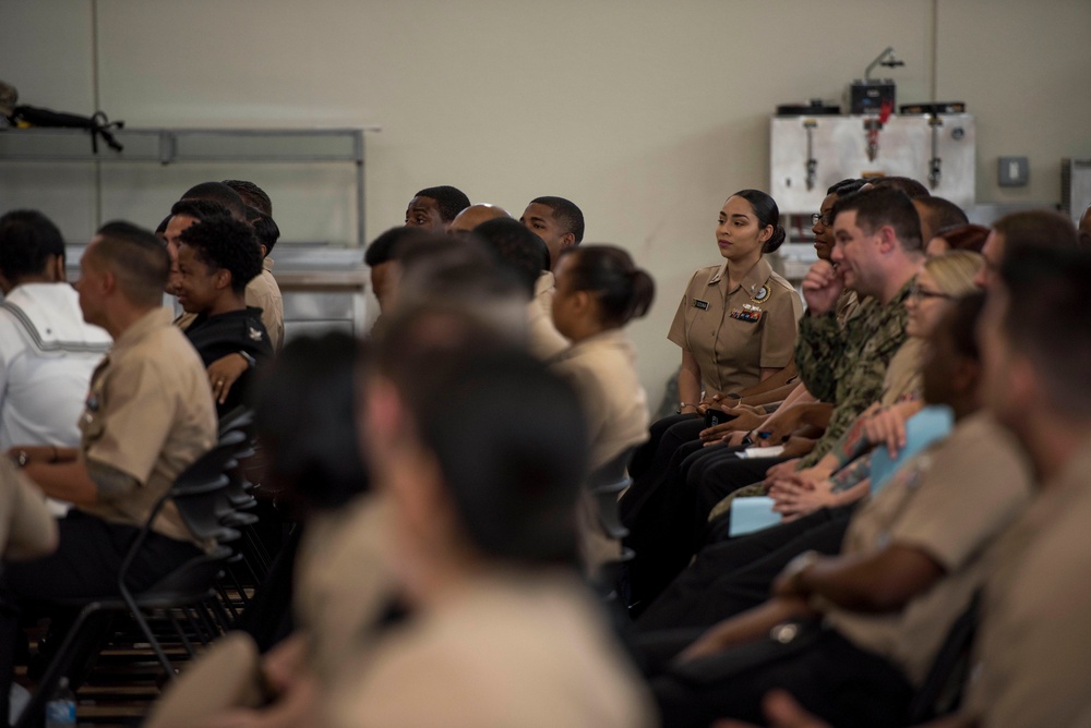 Navy Recruiting Swarms New York