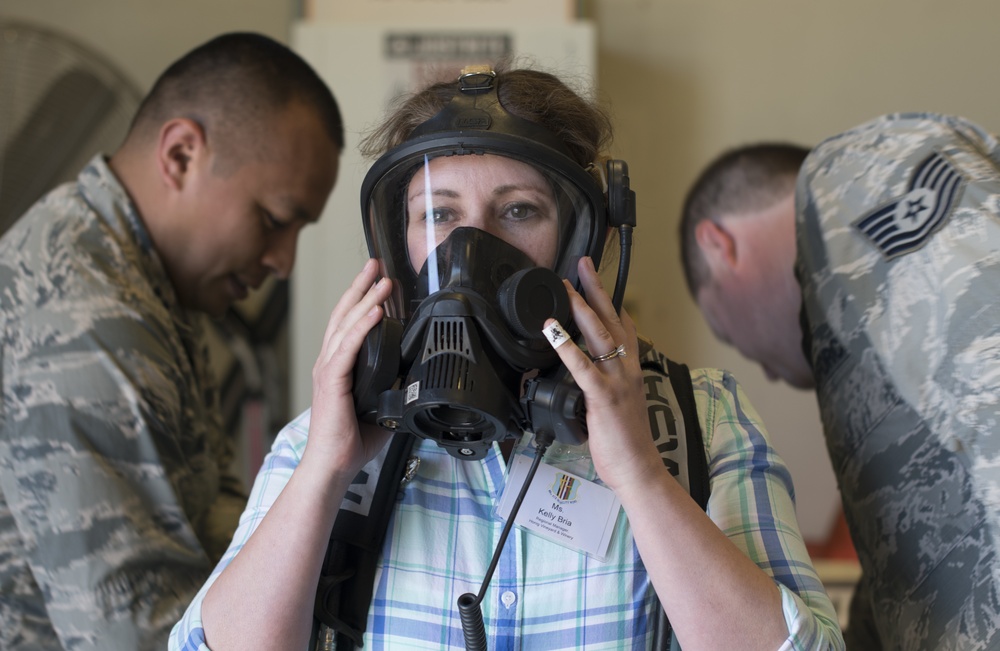 Travis Civic Leaders Tour McConnell AFB