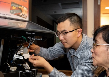 Saving lives, money: FMCOM trains deploying Soldiers, Marines on e-commerce