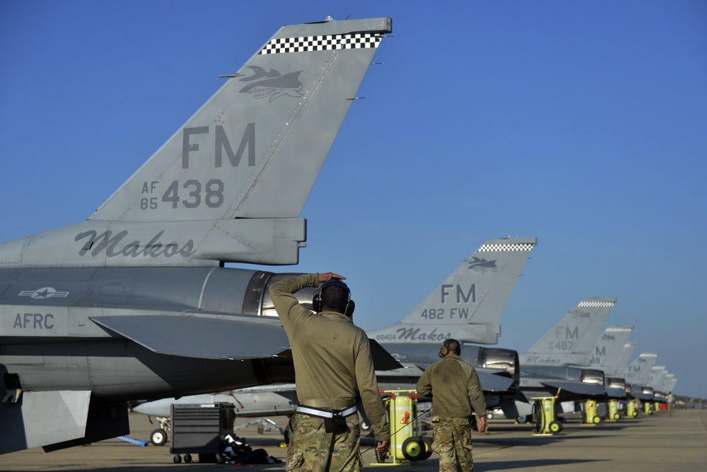 Air Force Reserve F-16's deploy to RAF Lakenheath
