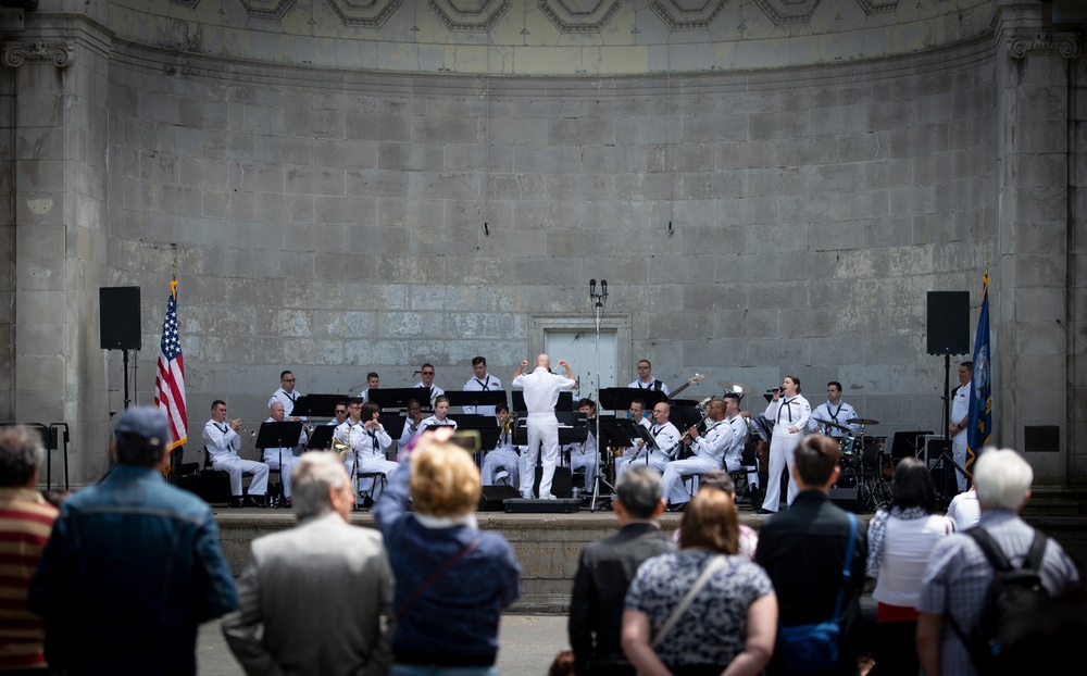 Navy Band Northeast Plays Concert in Central Park