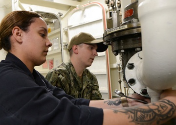 Nimitz Sailors Replace Control Valve