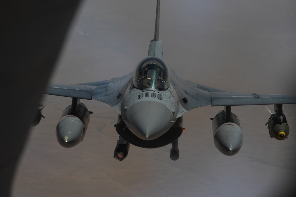 28th EARS refuels F-16s