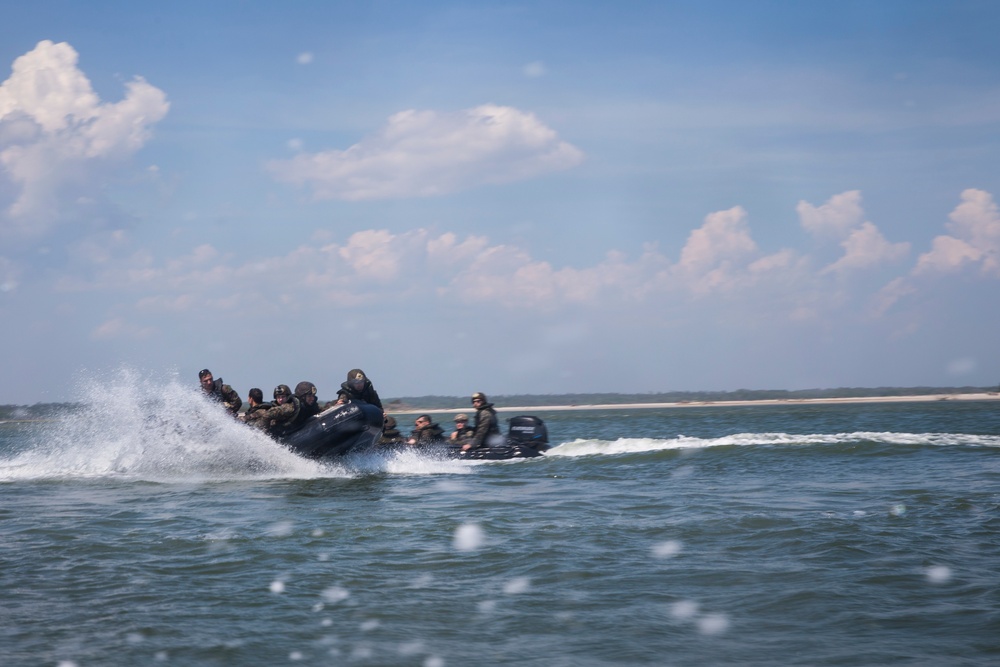 2nd ANGLICO conducts Zodiac familiarization training with NATO allies