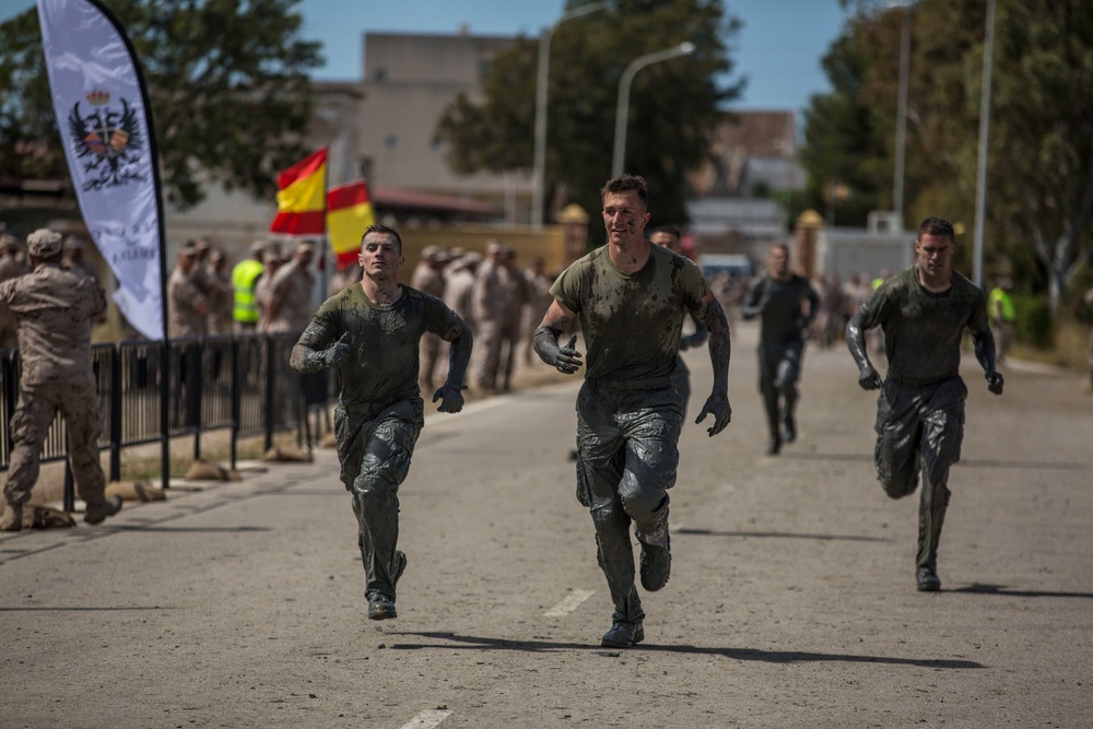 SPMAGTF-CR-AF 19.2 competes with Spanish service members in annual Fan Pin mud run