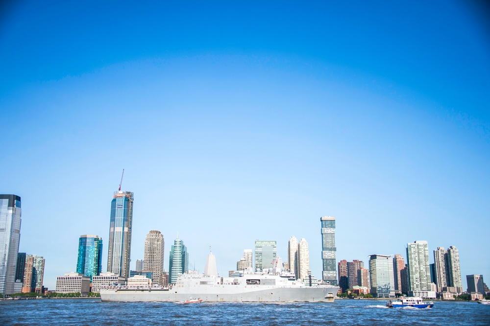 Fleet Week New York 2019 Parade of Ships