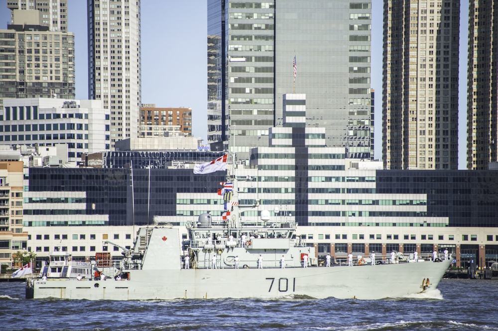 Fleet Week New York 2019 Parade of Ships