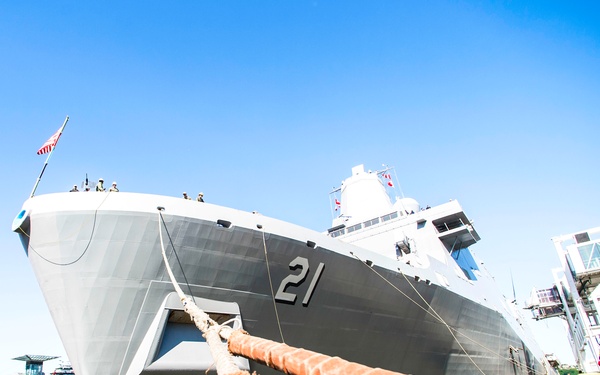 Fleet Week New York 2019 Parade of Ships