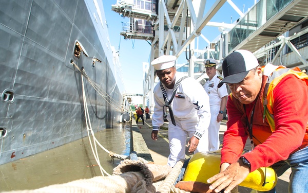 Fleet Week New York 2019 Parade of Ships