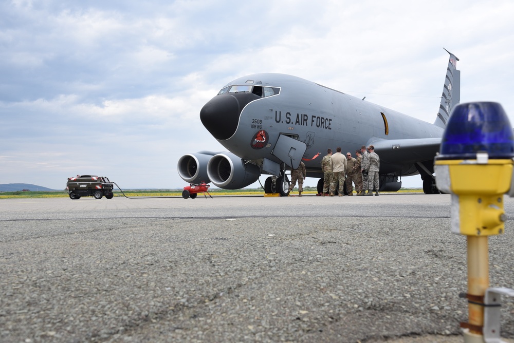KC-135 Pre-Launch Meeting