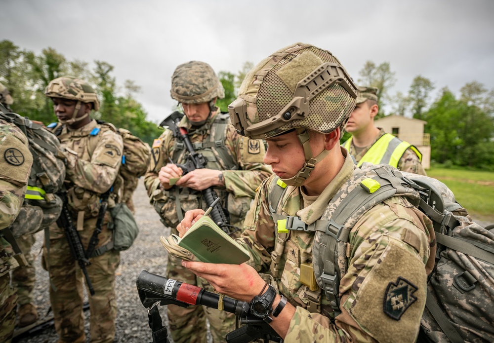 Soldiers vie for Region II 'Best Warrior’ title