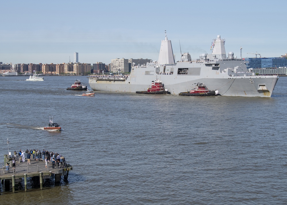 Fleet Week New York 2019 Parade of Ships