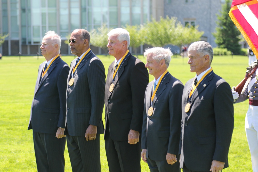 2019 Distinguished Graduates