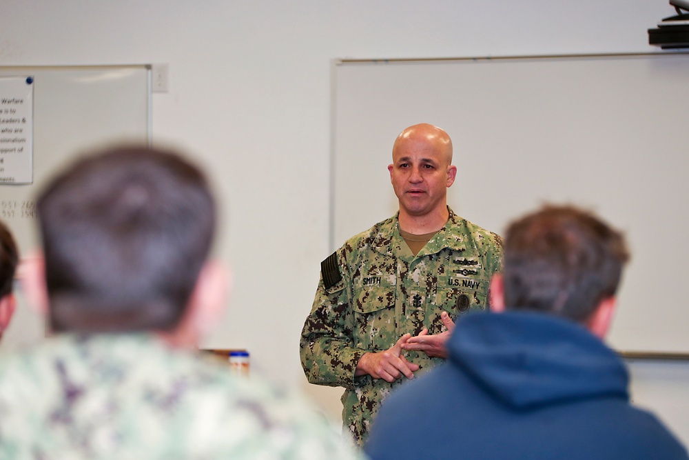 MCPON Visits Naval Special Warfare Center