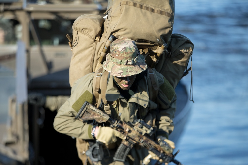 U.S. Marines, Norwegian Coastal Ranger Commando Insert for Final Mission Platinum Ren 2019