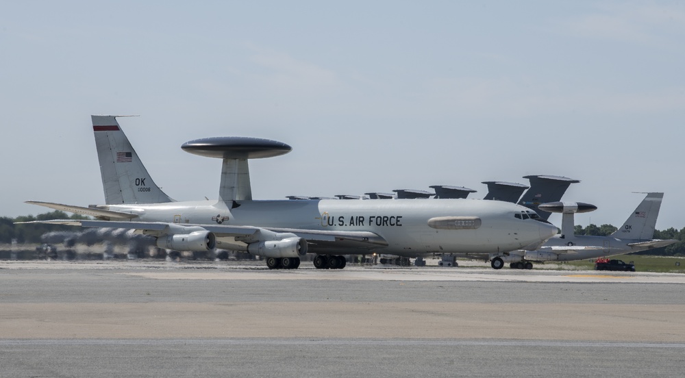 A day on the Dover AFB flight line