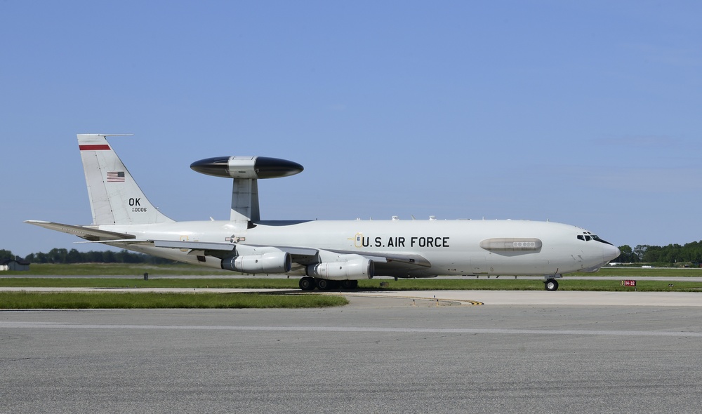 A day on the Dover AFB flight line