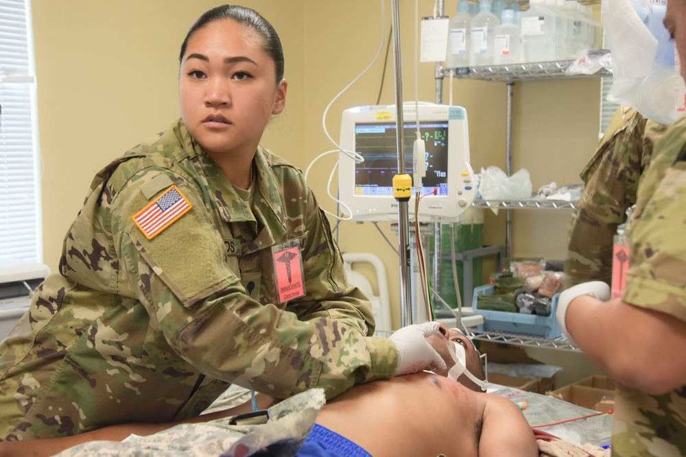 Army medics prepare for mass casualty response