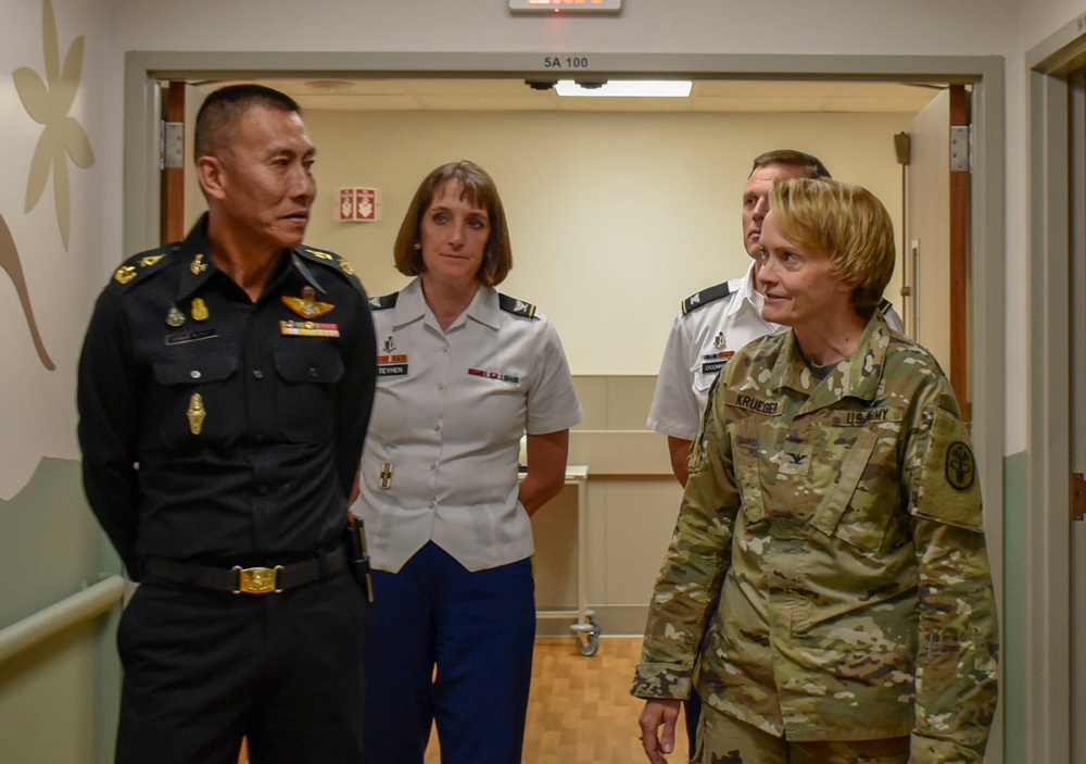 Tripler hosts Director General of the Armed Forces Research Institute of Medical Sciences, Royal Thai Army Medical Department