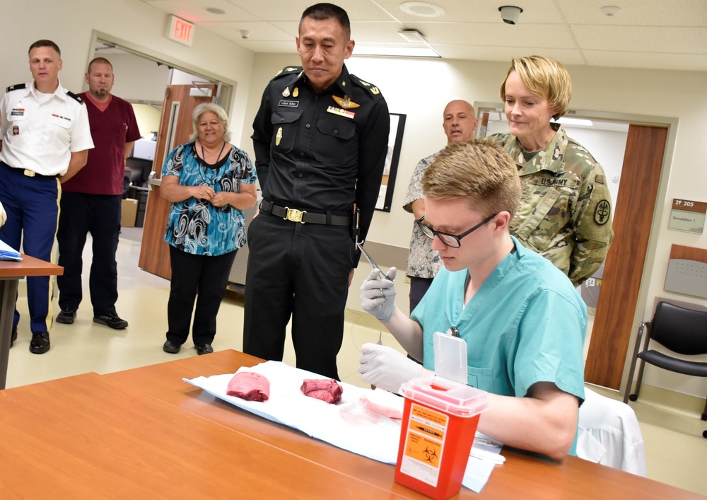 Tripler hosts Director General of the Armed Forces Research Institute of Medical Sciences, Royal Thai Army Medical Department