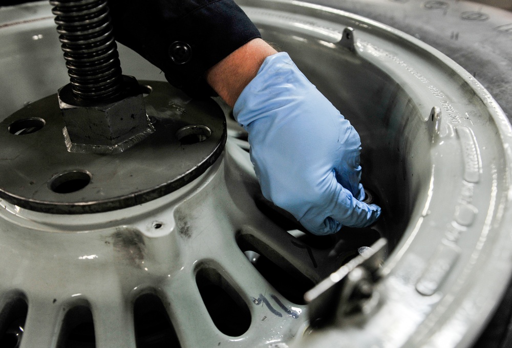 18th EMS Airmen take care of Kadena Aircraft's tires