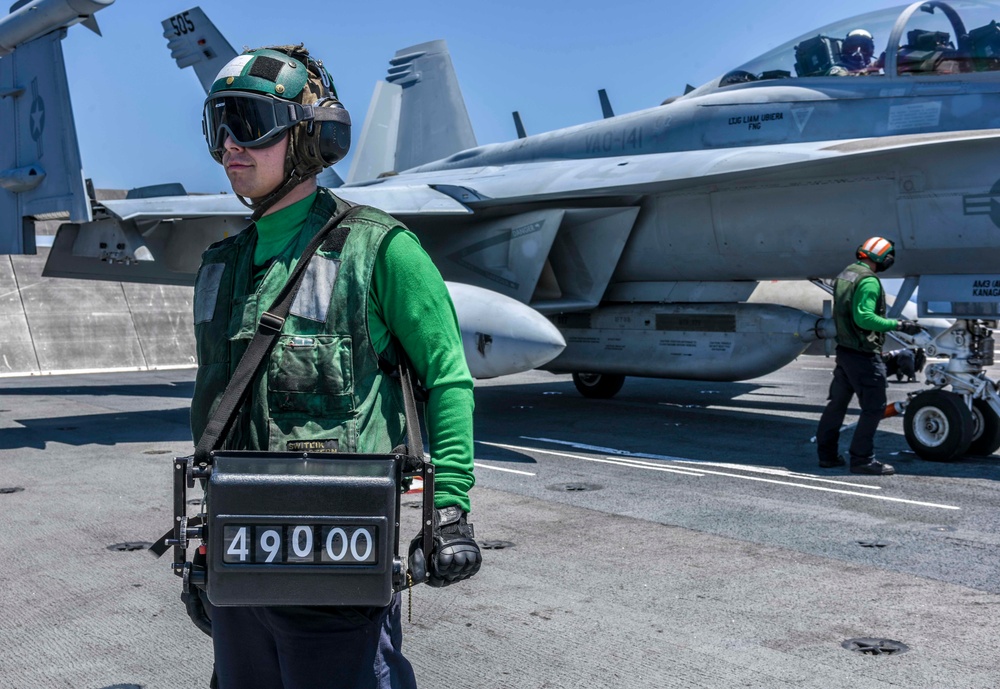 USS Ronald Reagan Conducts Flight Deck Certifications