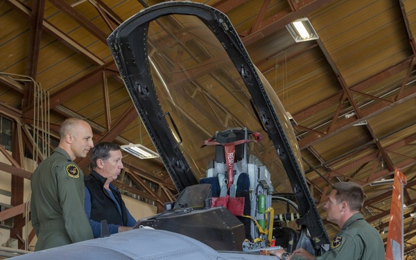 Pilots learn about the QF-16