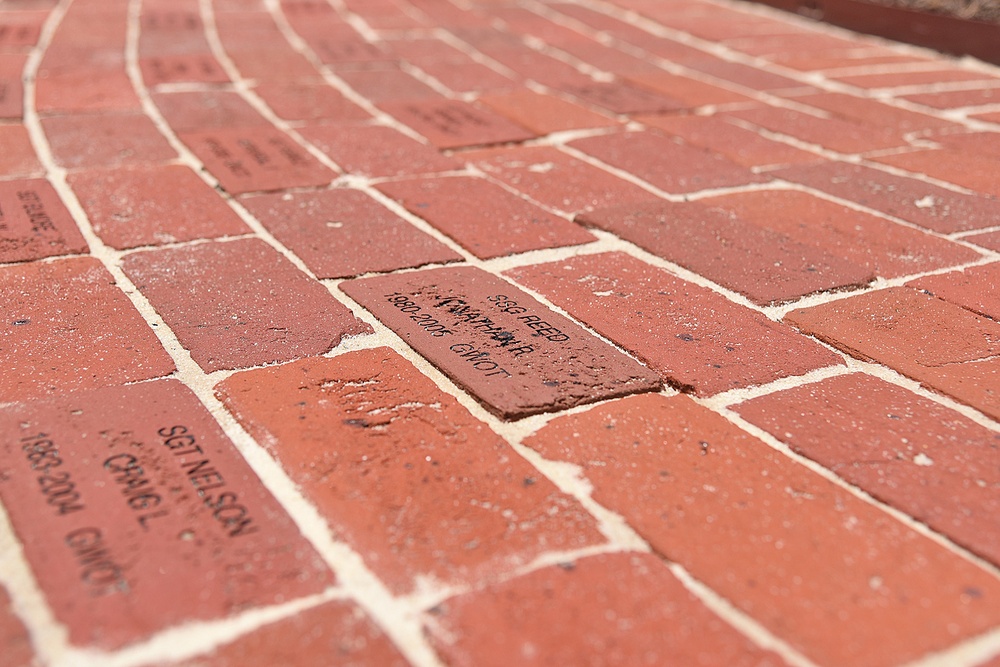 La. National Guard dedicates memorial to fallen Soldiers