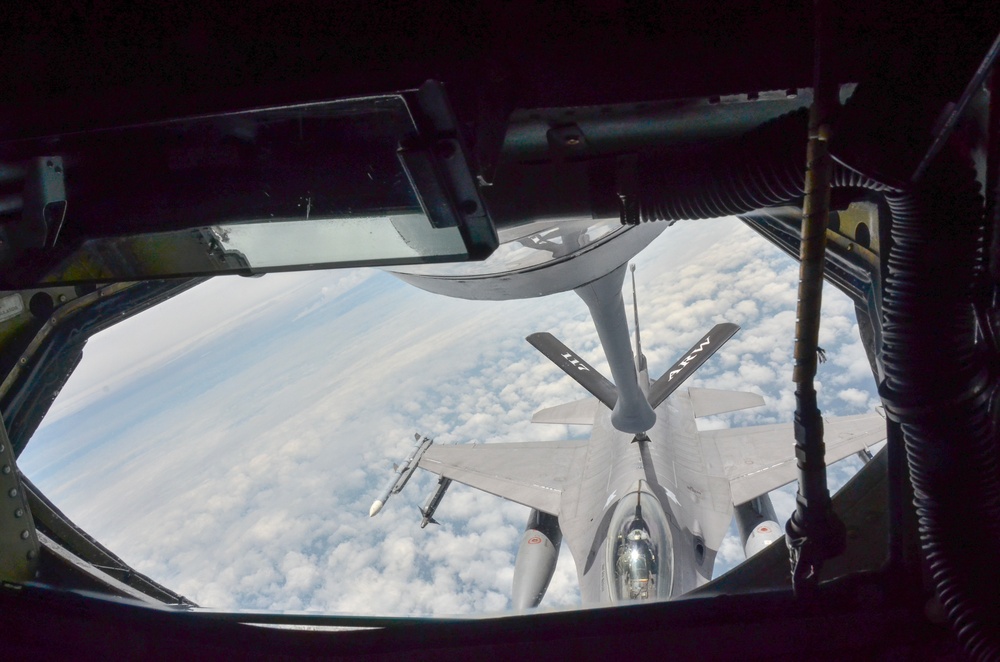117th Refuels for Missing Man