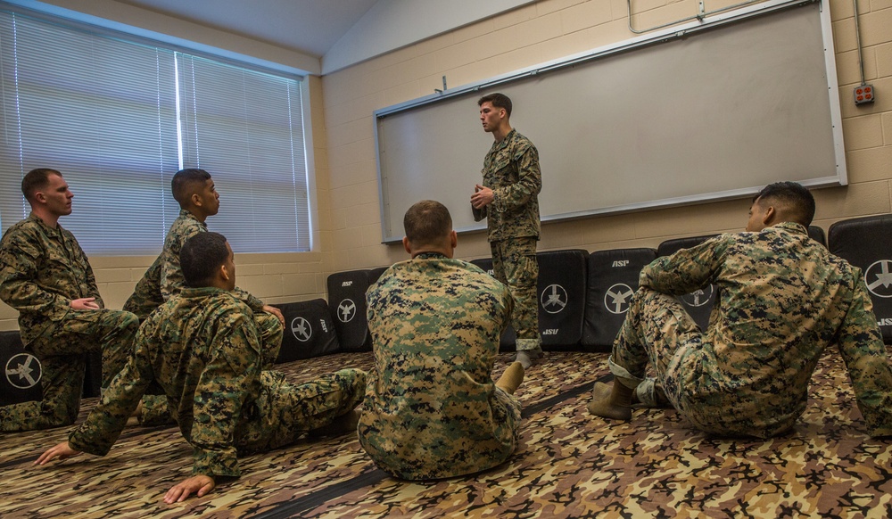 Marines participate in MAI course