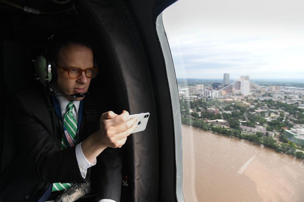 Okla. Gov., Tulsa Mayor assess flooding