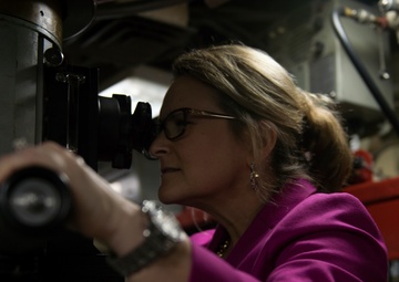 DASN CHR visits USS Alabama